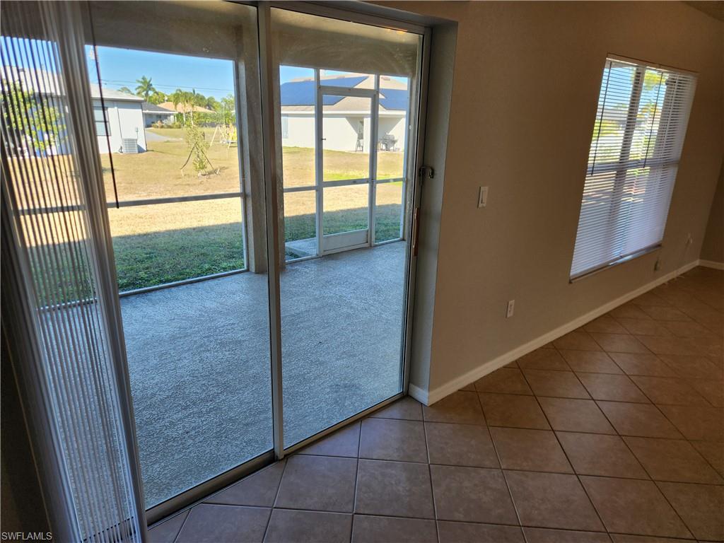 CAPE CORAL - Residential