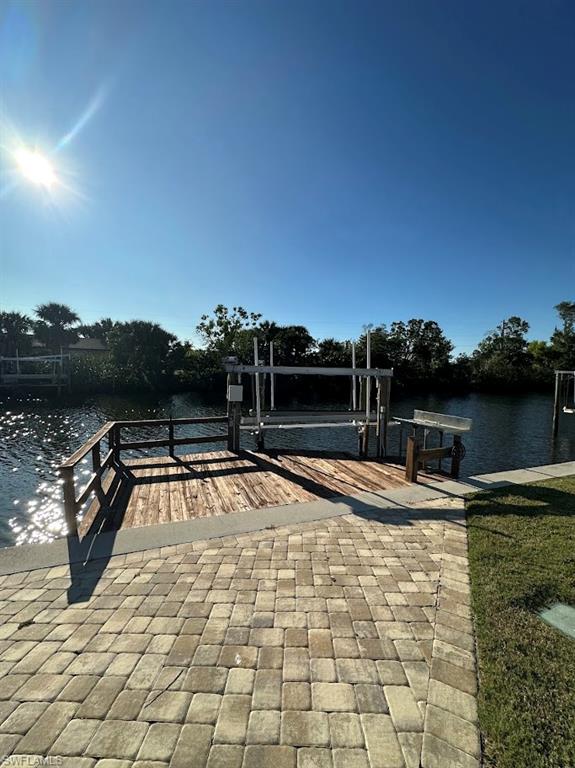 11470 Dogwood LN
