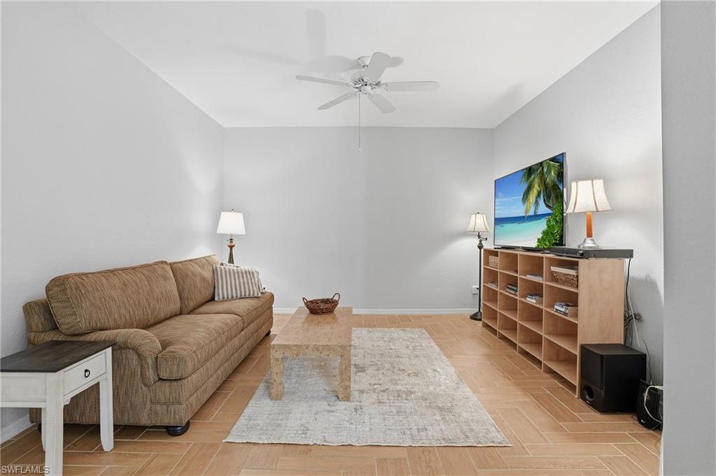 CARRIAGE HOMES AT WOODS EDGE - Residential Lease