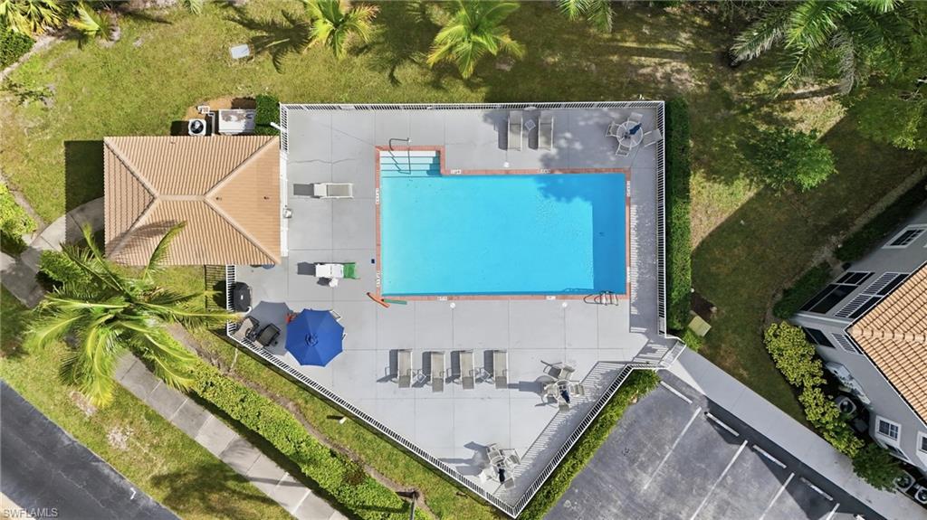 CARRIAGE HOMES AT WOODS EDGE - Residential Lease