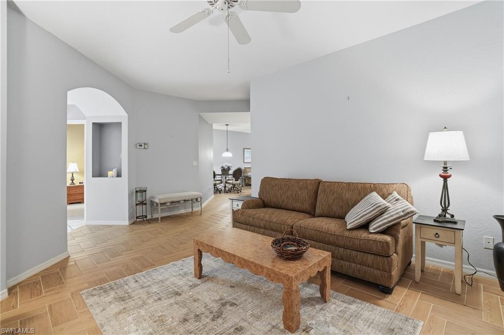 CARRIAGE HOMES AT WOODS EDGE - Residential Lease