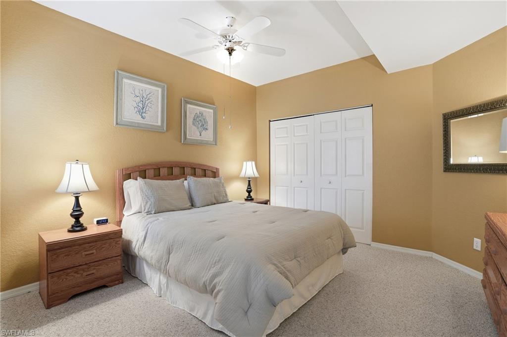 CARRIAGE HOMES AT WOODS EDGE - Residential Lease