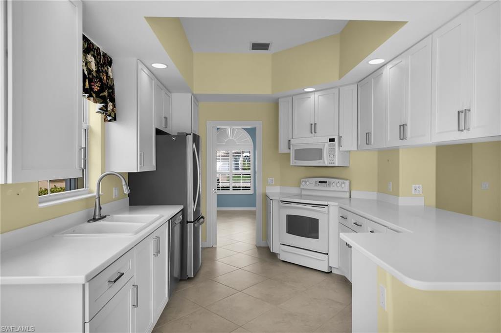 VERONA WALK - Residential