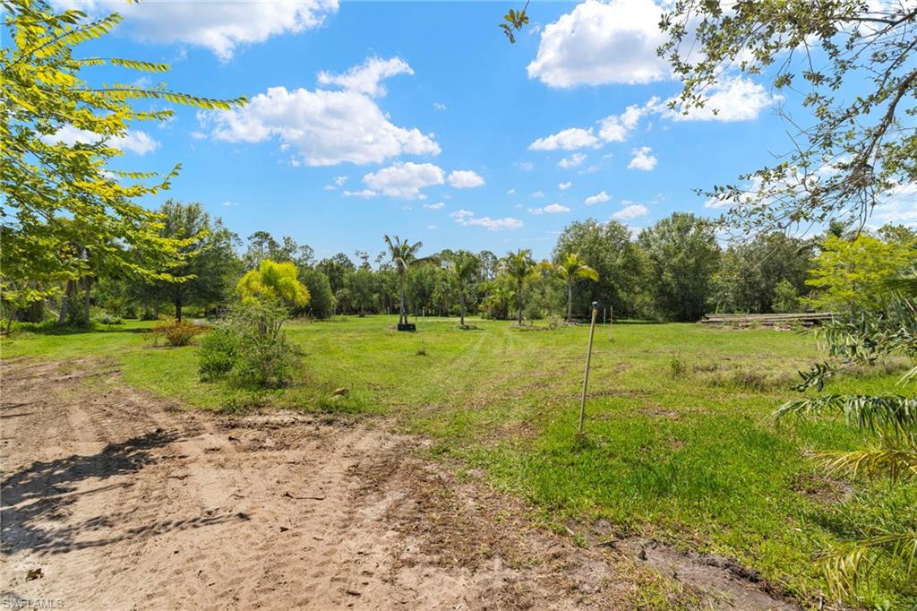 COLONIAL RANCHETTES UNRECORDED SUBDIVISION - Land