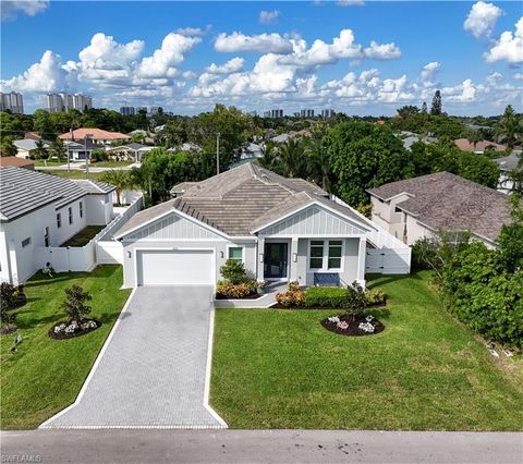 553 106th AVE N NAPLES FL 34108