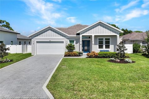 553 106th AVE N NAPLES FL 34108