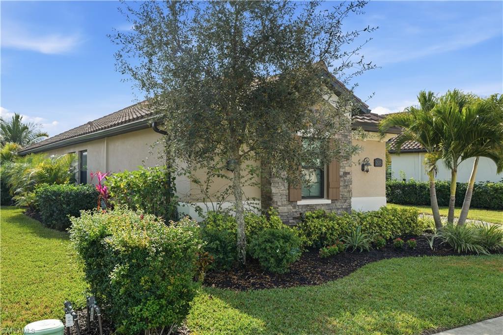 BONITA NATIONAL GOLF AND COUNTRY CLUB - Residential