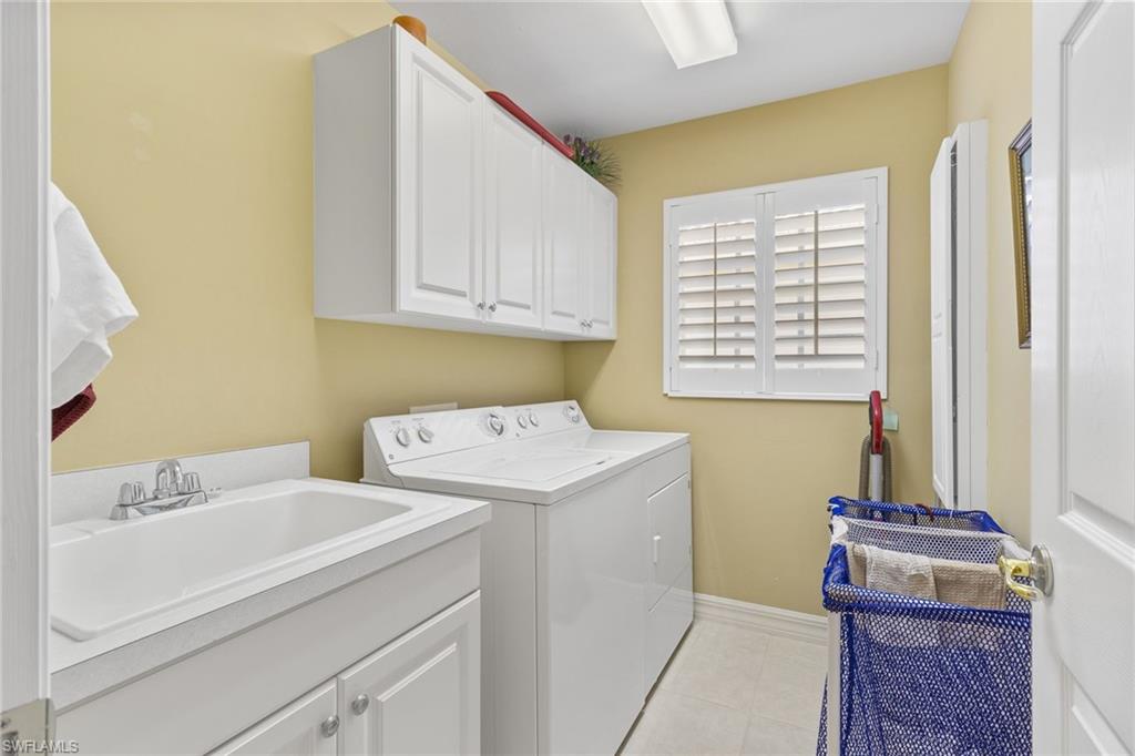 SATURNIA LAKES - Residential