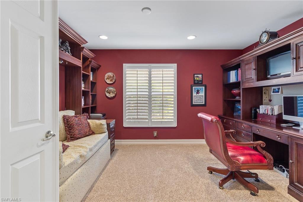 SATURNIA LAKES - Residential