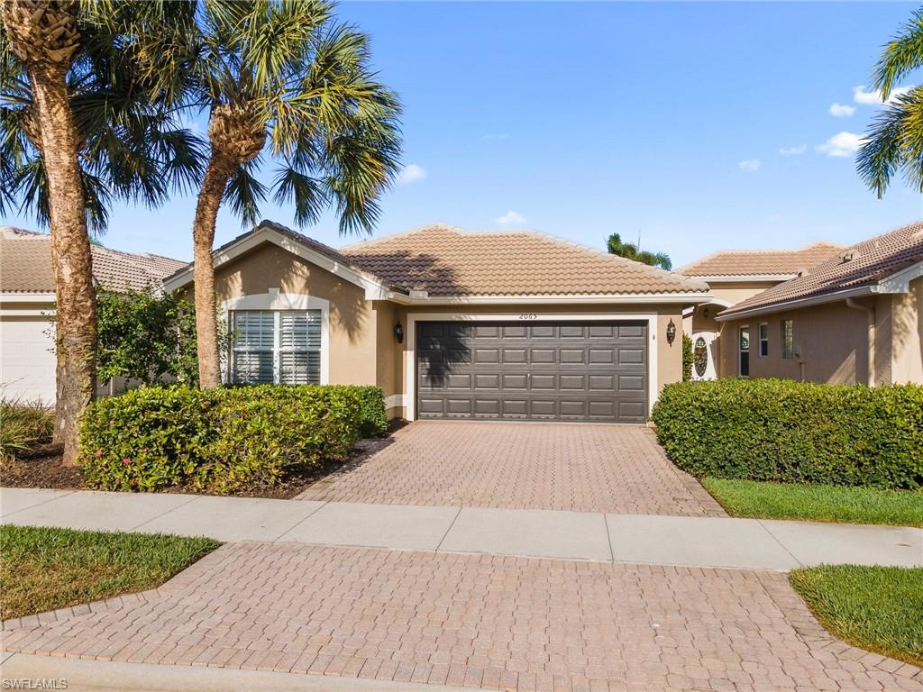 SATURNIA LAKES - Residential