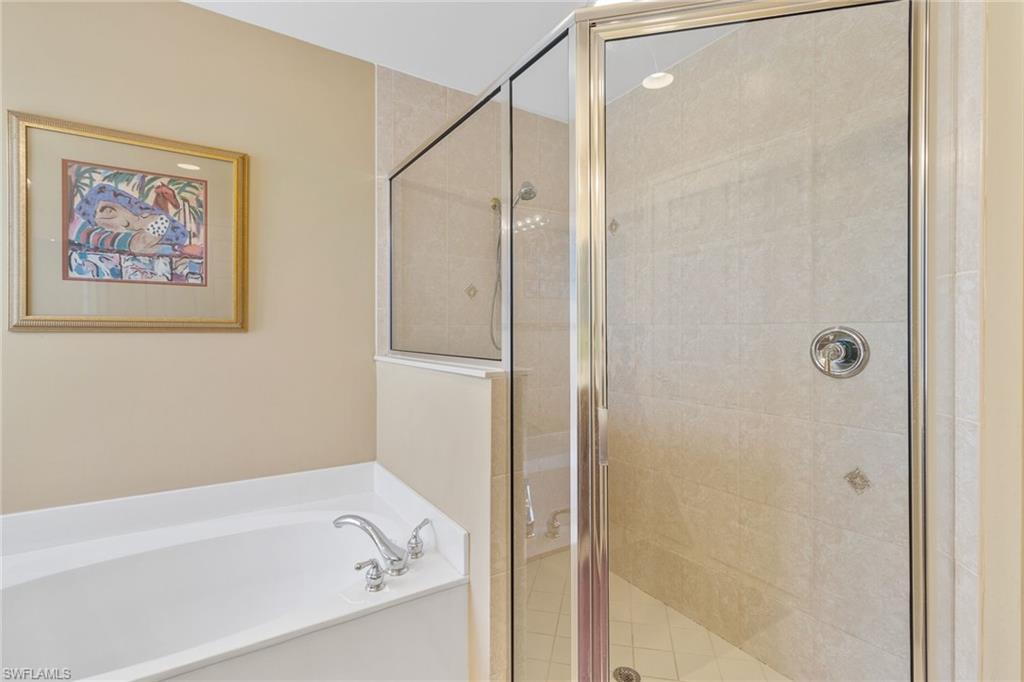 SATURNIA LAKES - Residential