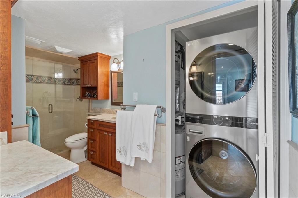 DOLPHIN WAY - Residential