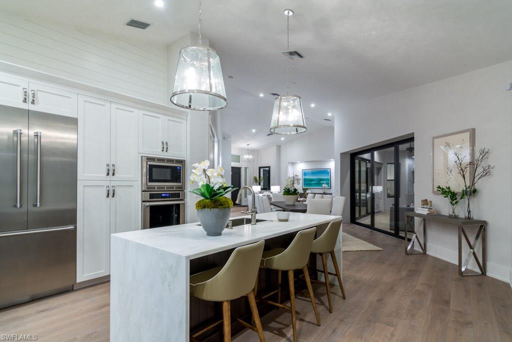 AQUALANE SHORES - Residential