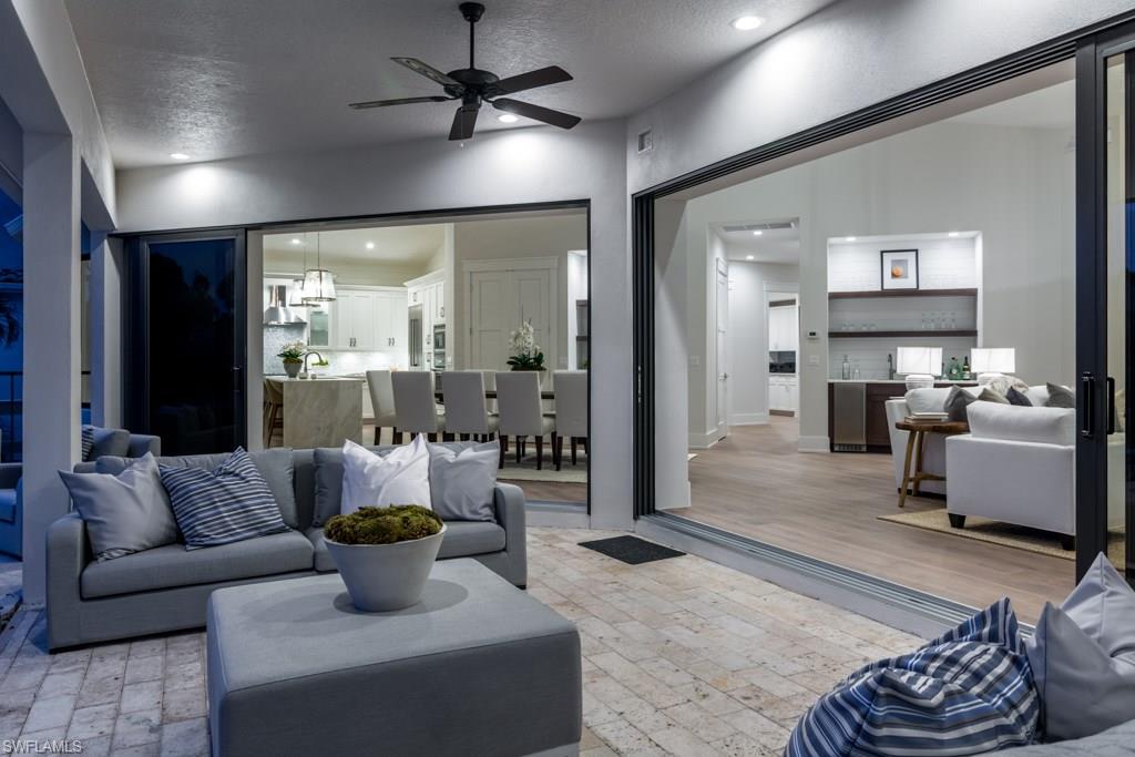 AQUALANE SHORES - Residential