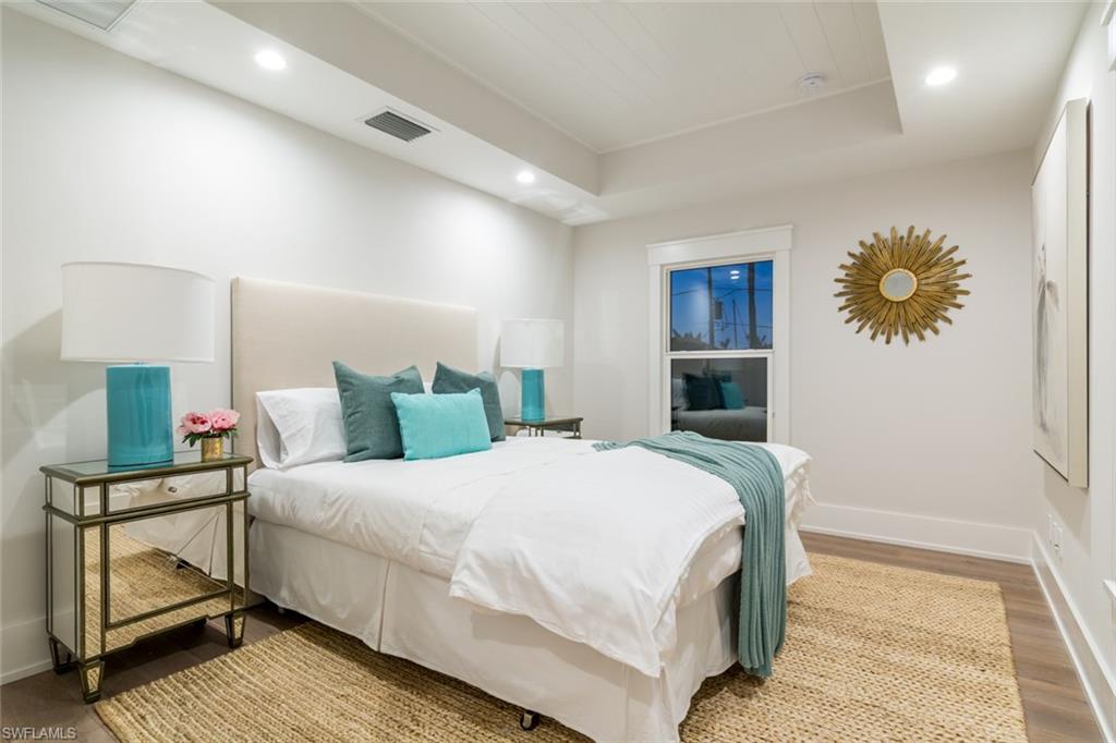 AQUALANE SHORES - Residential