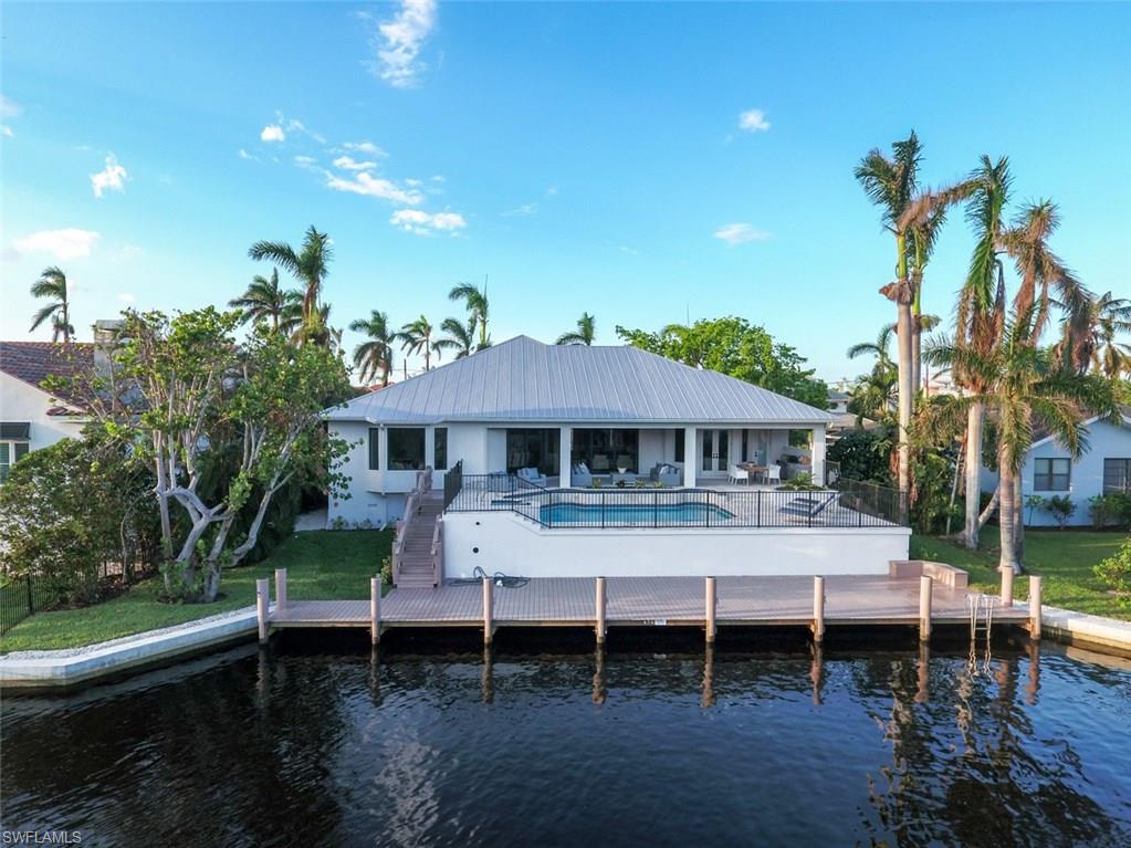 AQUALANE SHORES - Residential