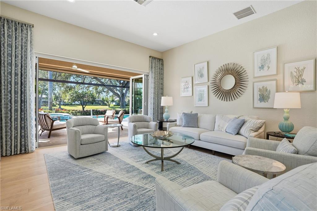 TIERRA LAGO - Residential