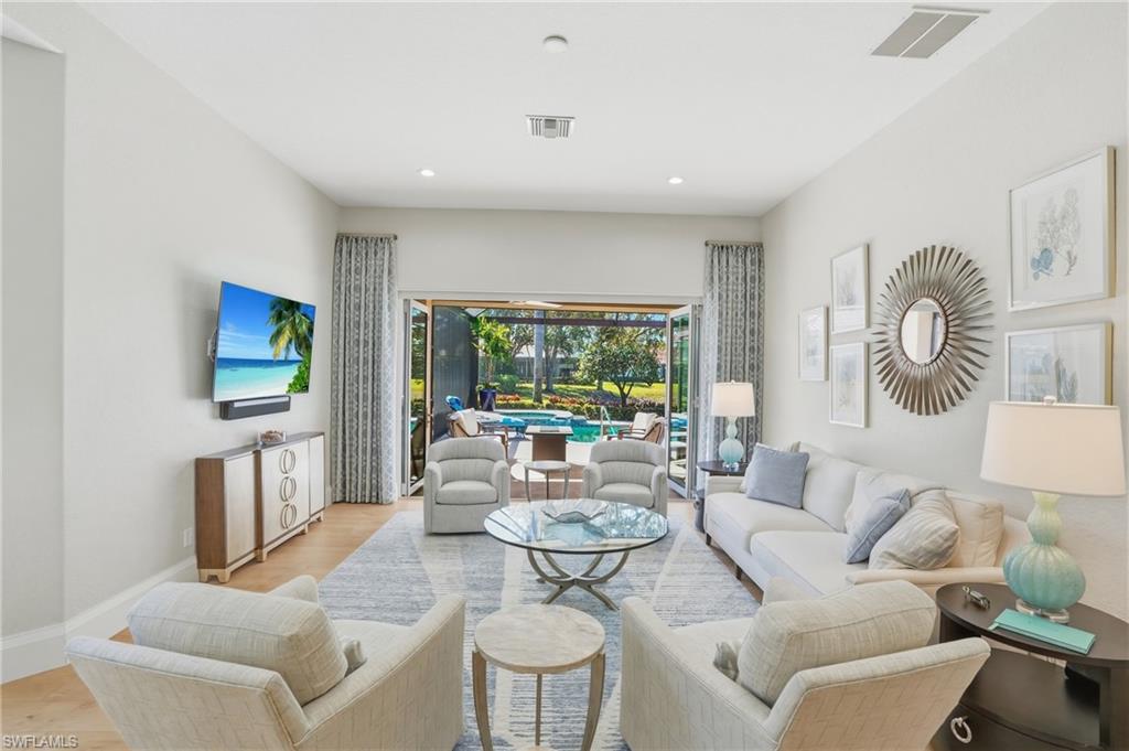 TIERRA LAGO - Residential