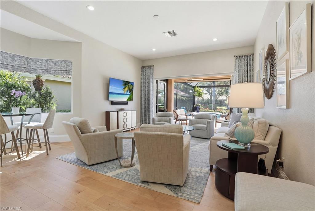 TIERRA LAGO - Residential