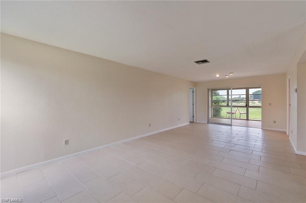 LAKEWOOD VILLAS - Residential