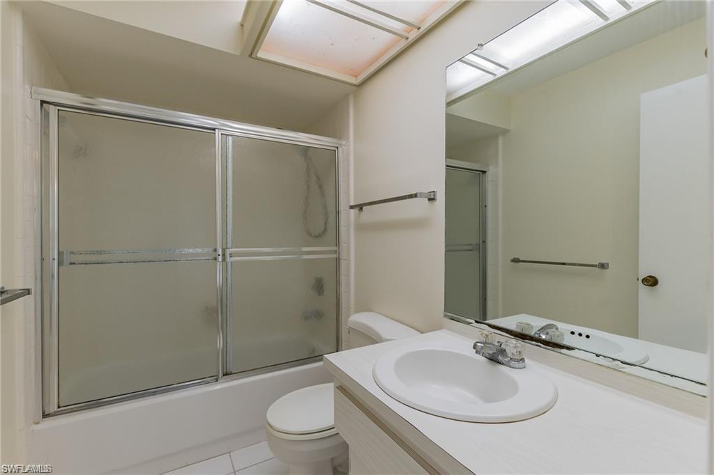 LAKEWOOD VILLAS - Residential