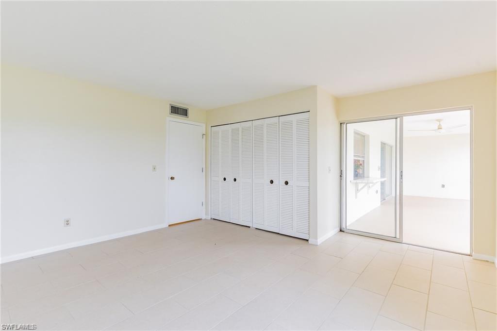 LAKEWOOD VILLAS - Residential