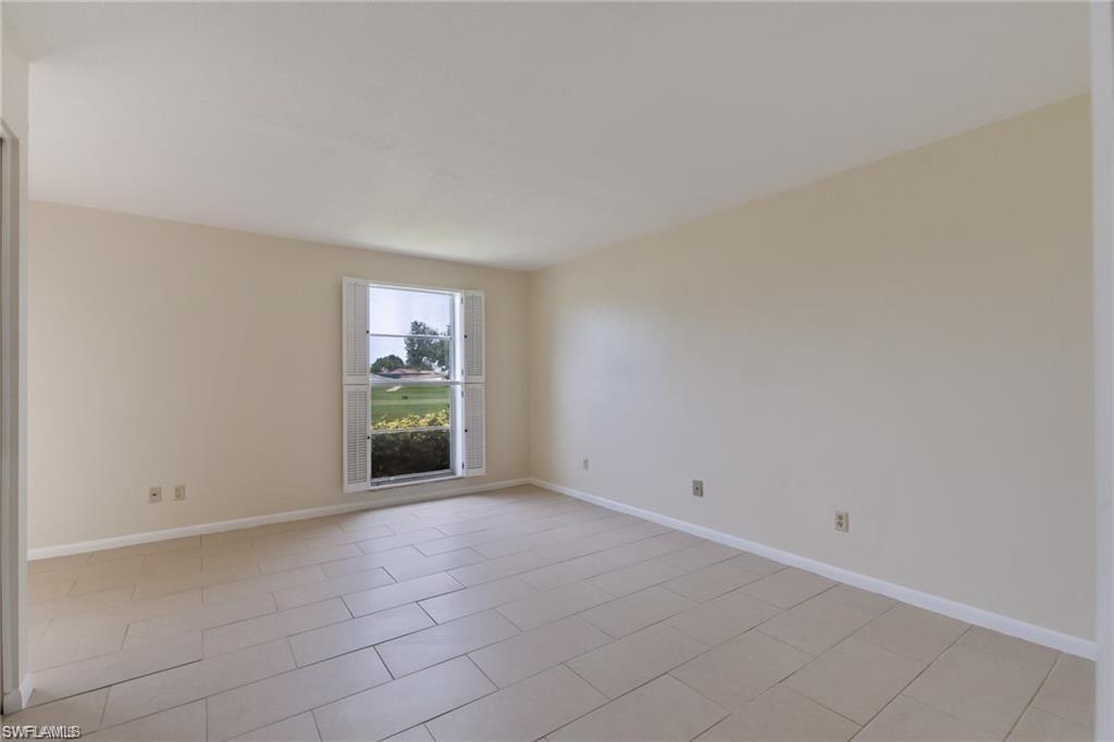 LAKEWOOD VILLAS - Residential