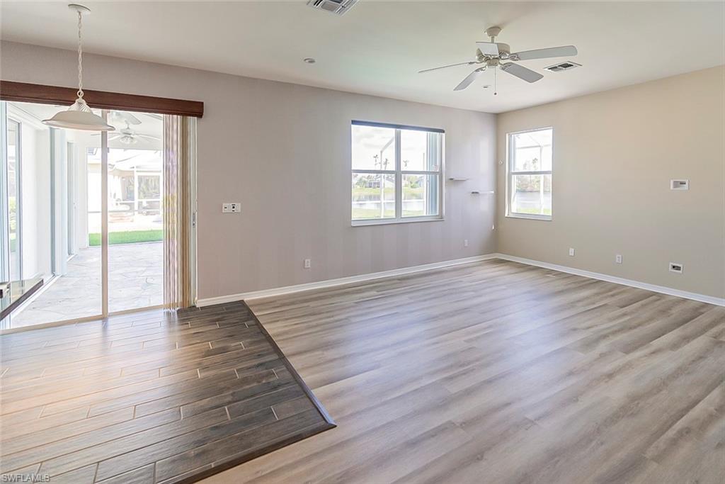 BEACHWALK HOMES - Residential