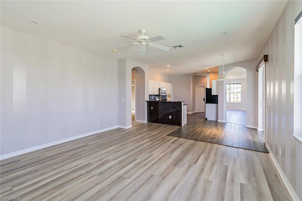 BEACHWALK HOMES - Residential