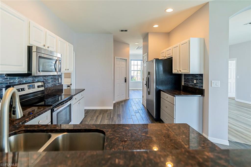 BEACHWALK HOMES - Residential