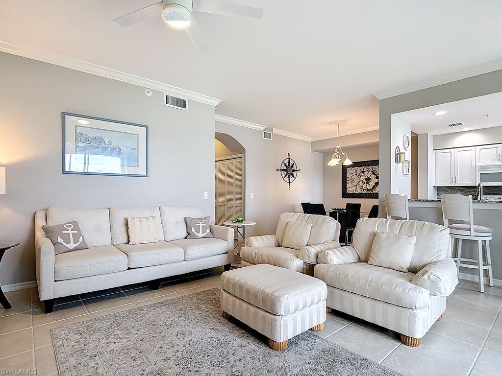 10470 Washingtonia Palm WAY 1217