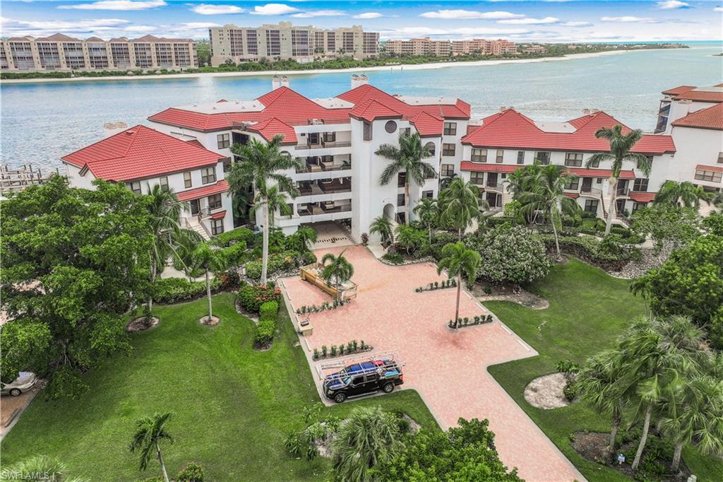 LA PENINSULA - Residential