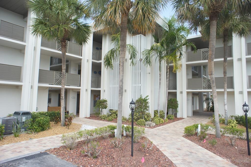 SEVEN LAKES - Residential