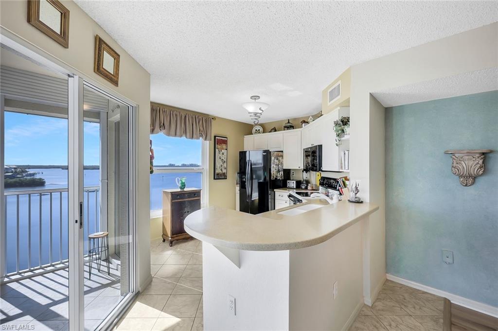 HICKORY BAY WEST - Residential