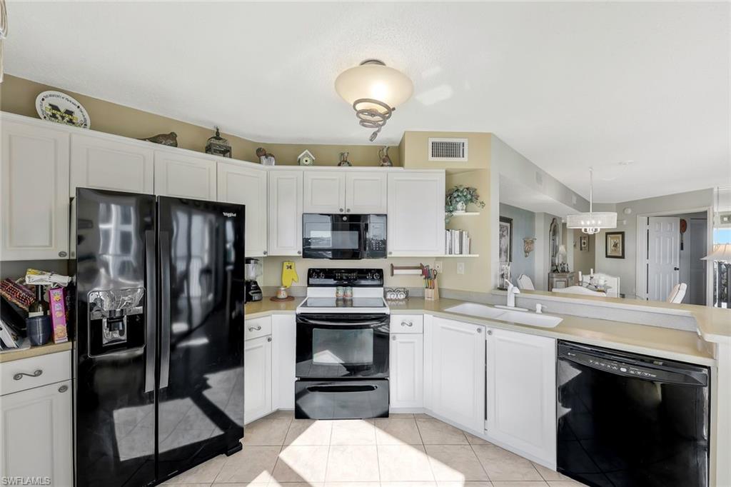 HICKORY BAY WEST - Residential