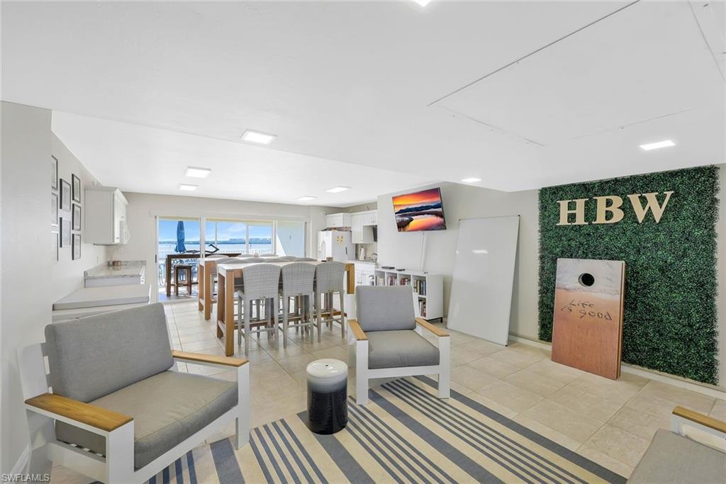 HICKORY BAY WEST - Residential