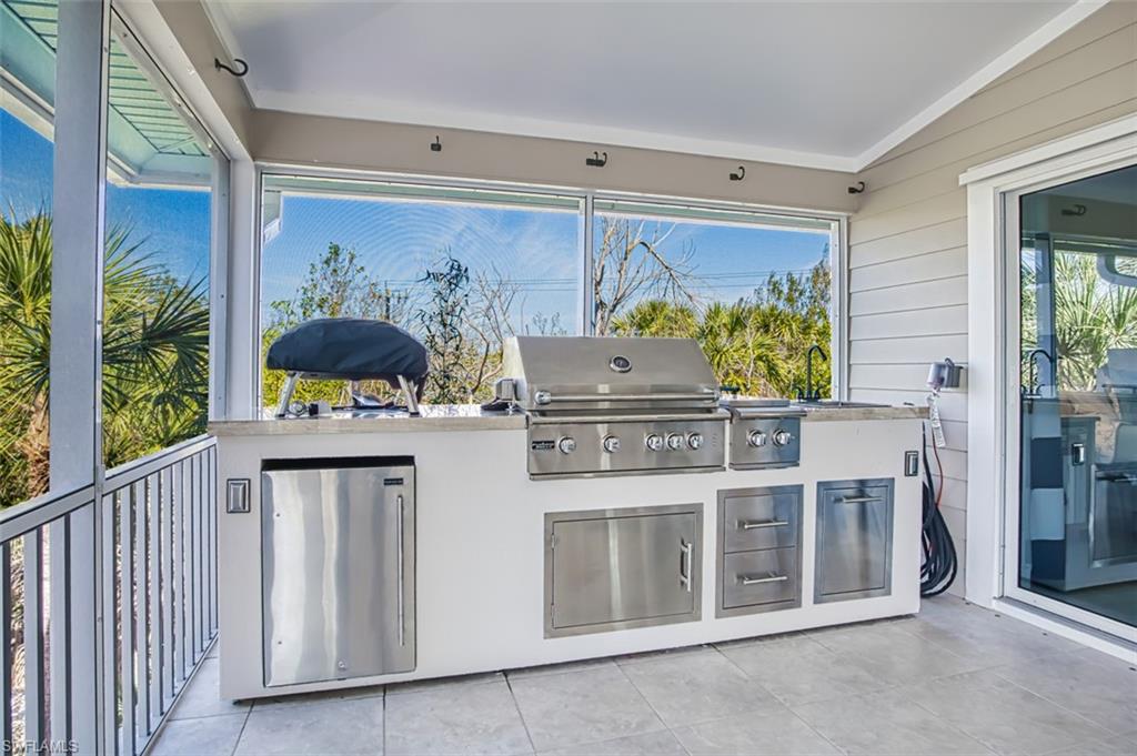 SANIBEL SHORES - Residential