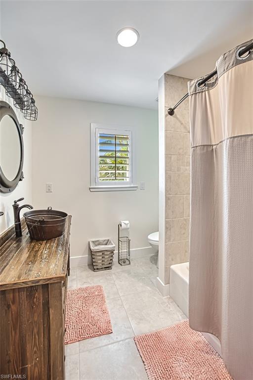 SANIBEL SHORES - Residential