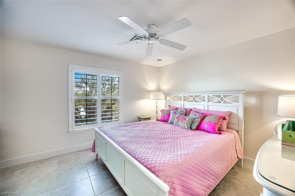 SANIBEL SHORES - Residential