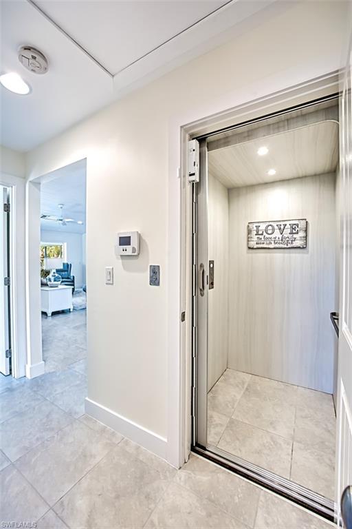 SANIBEL SHORES - Residential