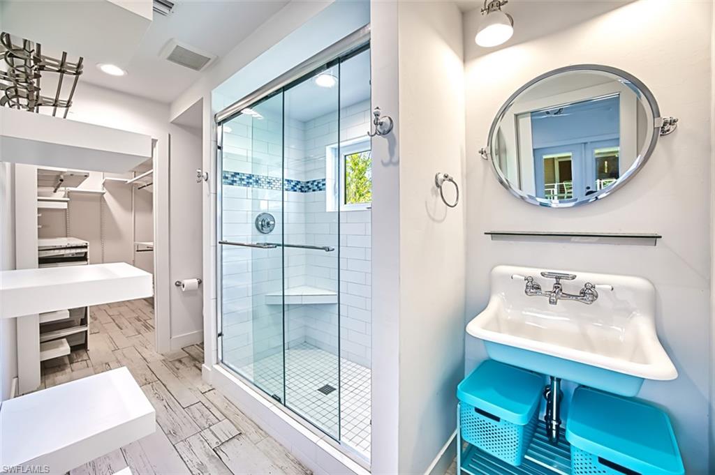 SANIBEL SHORES - Residential