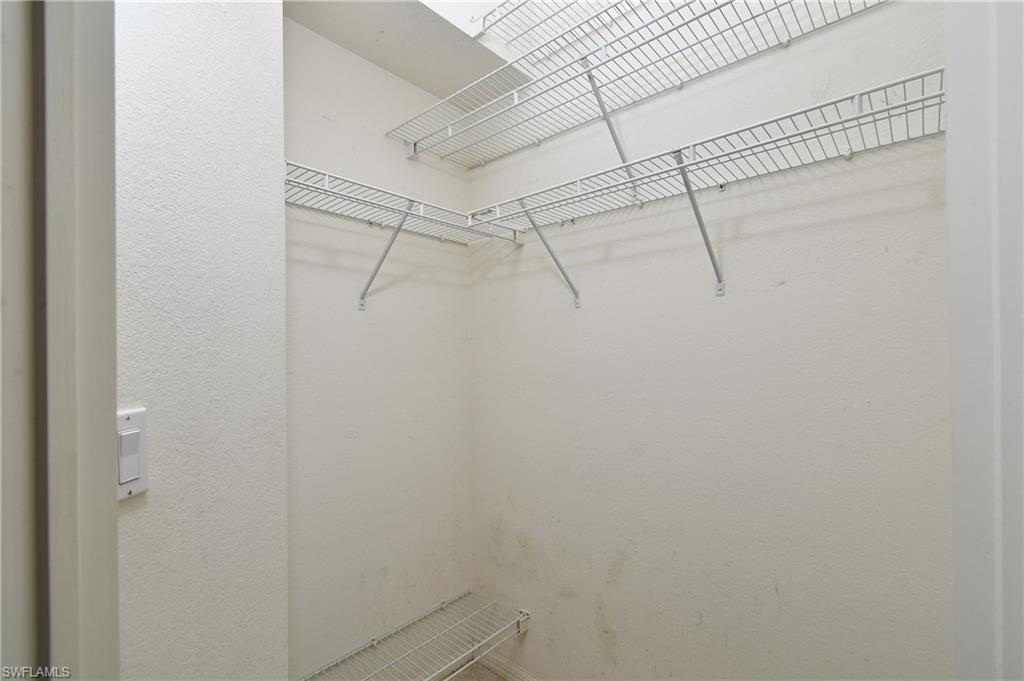 DANFORTH LAKES - Residential Lease