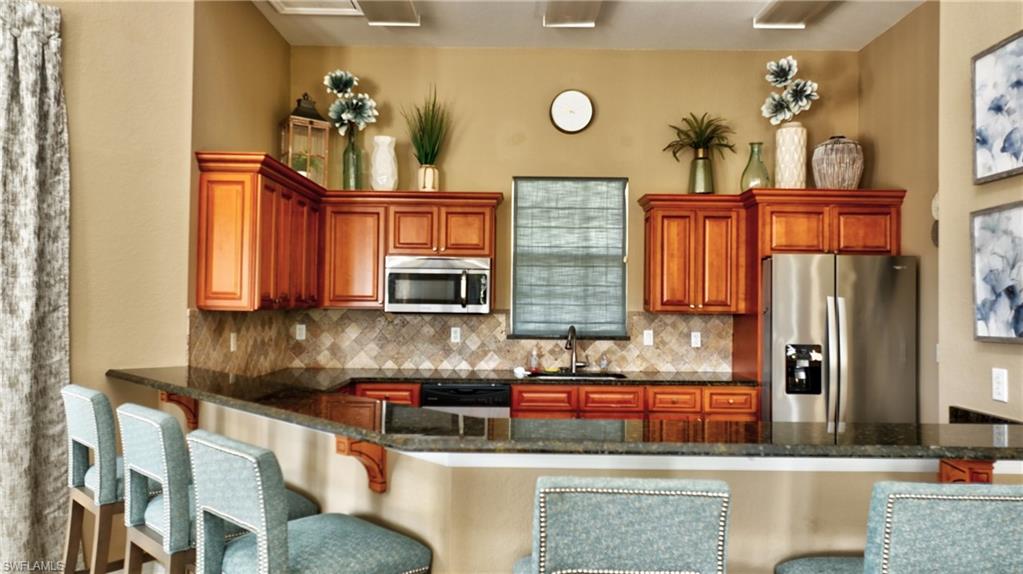 DANFORTH LAKES - Residential Lease