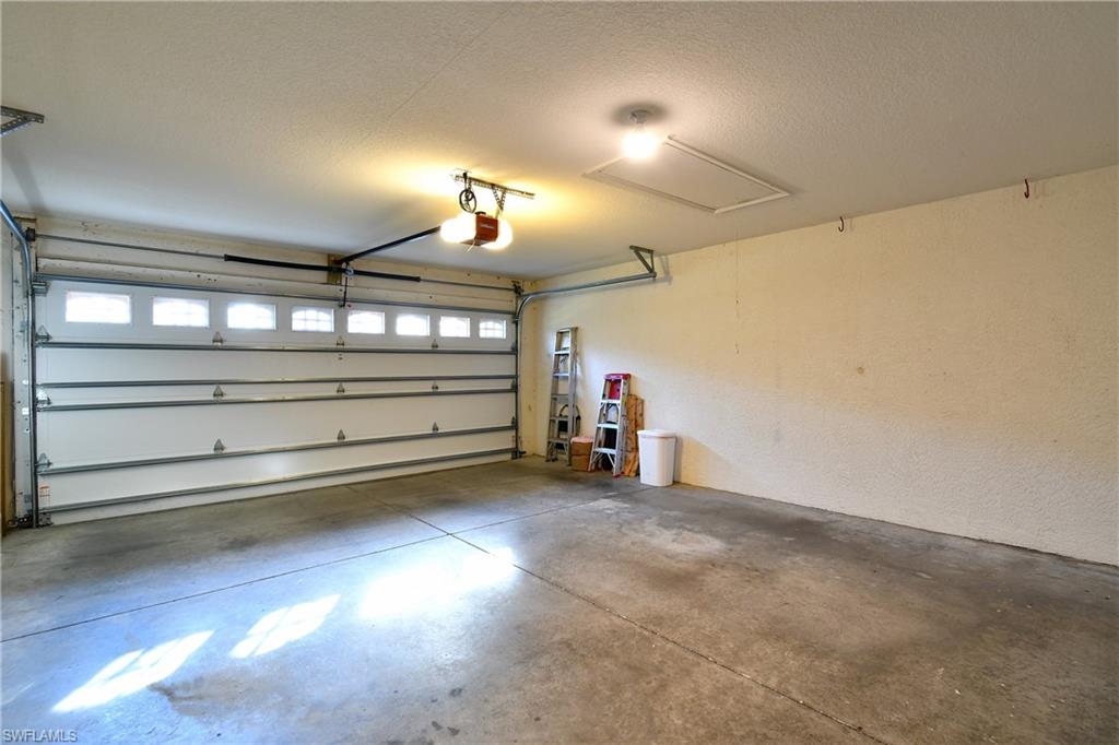 DANFORTH LAKES - Residential Lease