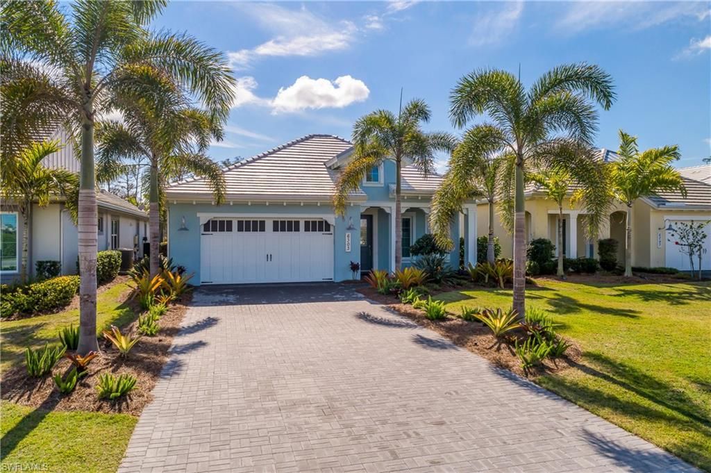 Photo of 6303 Antigua WAY, NAPLES, FL 34113 (MLS # 225083238)
