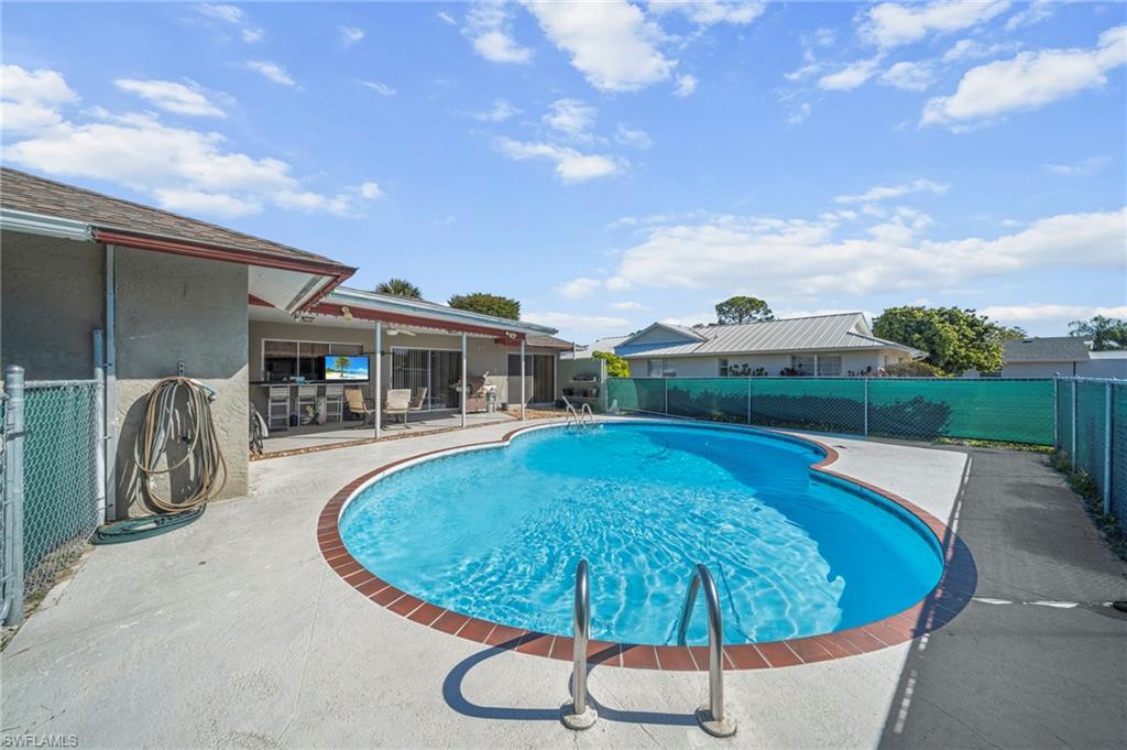 LOCHMOOR - Residential