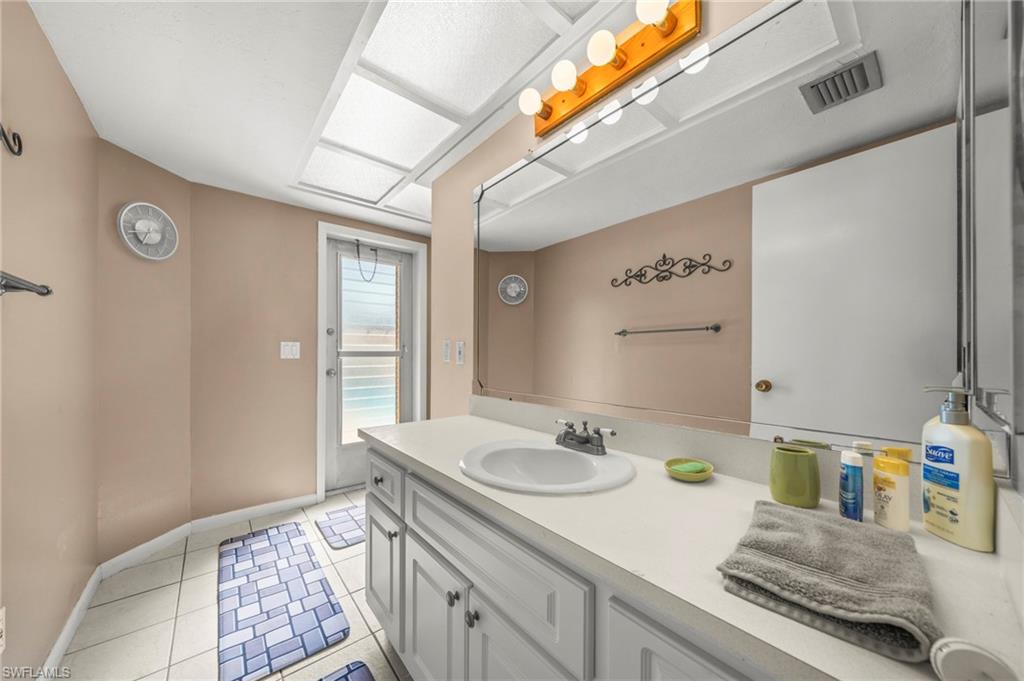 LOCHMOOR - Residential