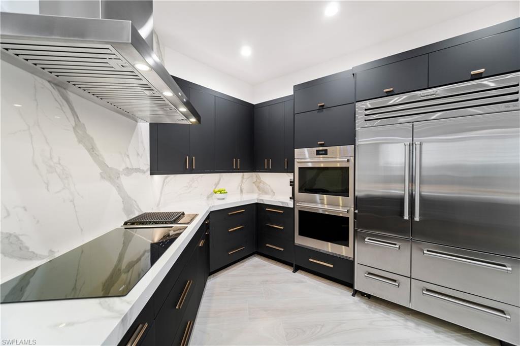 BAYPOINTE AT NAPLES CAY - Residential