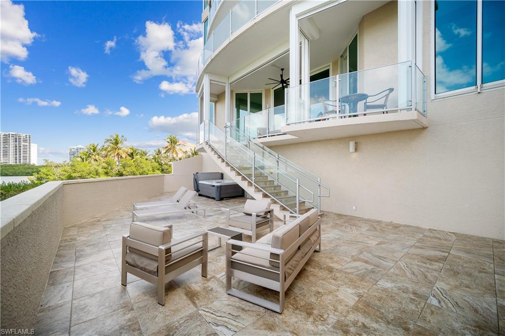 BAYPOINTE AT NAPLES CAY - Residential