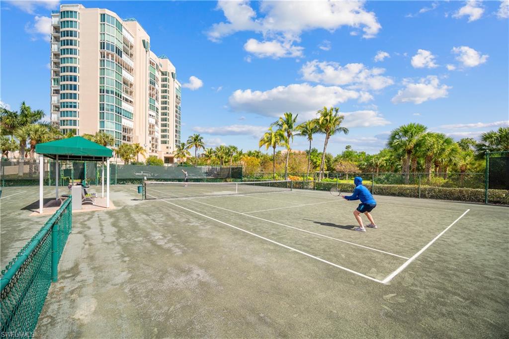 BAYPOINTE AT NAPLES CAY - Residential